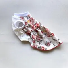 《SSSサイズ》ハンドメイド犬服　花柄　ワンピース　フリル　小型犬　スカート