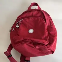 レッドナイロンリュック