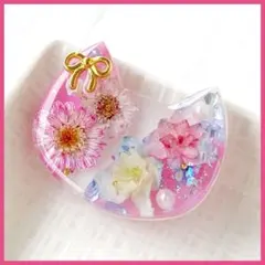 仲良し猫ちゃんのヘアゴム ハンドメイド レジン ドライフラワー ピンク ブローチ No.2785ハンドメイド レジンヘアゴム ドライフラワー 猫ちゃん シェル