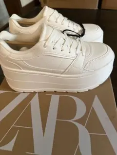 【ZARA】2026NEW モデル ● #フラットフォームスニーカーのサムネイル