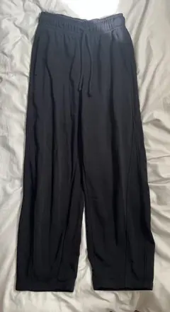 スウェットバレルレッグパンツ　GU ブラック 黒　M
