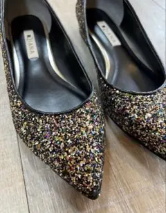 出品8/7まで‼️DIANA ダイアナ　レインボーカラーラメ　ローヒール　パンプスのサムネイル