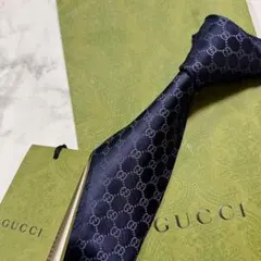 極美品GUCCI グッチ GG柄 蜂 シルク100 ネクタイ ブラウン ゴールド