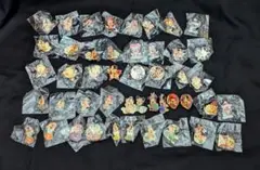 ディズニー　ピンバッジセット　レア　まとめ売り　４６個