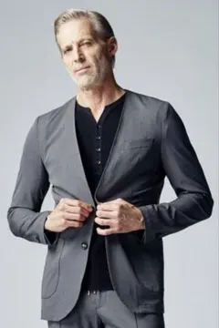 定価82500円 AKM ノーカラージャケット 美品 試着程度