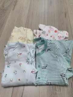 ユニクロ　ベビー服 ロンパース　90㎝位　肌着2枚西松屋