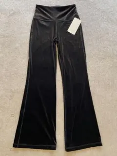 【値下げ】Athleta フラットンベルベット フレアパンツ US XS/P