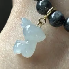 純黒のミャンマー産翡翠「墨翠（ぼくすい） | Mercari
