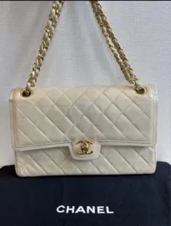 CHANEL マトラッセ チェーンショルダーバッグ　ベージュのサムネイル