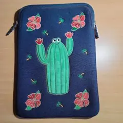 wiggle wiggle　ウィグルウィグル　iPadケース　サボテン　中古