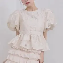 Treat Ürself バレリーナチュールペプラムトップス Treat Ürself バレリーナチュールペプラムトップス - メルカリ
