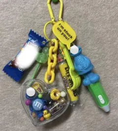 じゃらじゃらキーホルダー　ライト付き