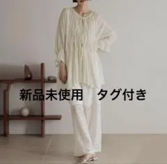 【新品未使用】LOWRYS FARM ヨウリュウシャーリングブラウス6S