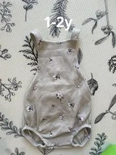 オーガニックズー　コットン柄　ロンパース　サロペット