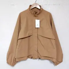 スタンドカラー ブルゾン