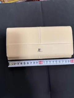 クレージュCourreges ベージュレザー長財布　　未使用　USED