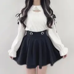 Honey Cinnamon 肩リボンレーストップス