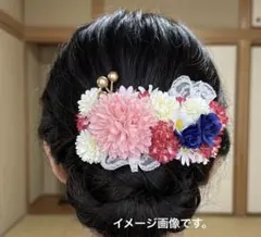 華やかな花飾りヘッドドレス