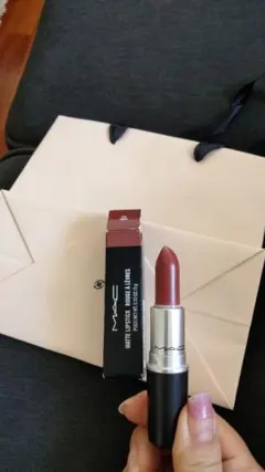 MAC マットリップスティック 616 TAUPE 新品 マック 口紅 ベージュ