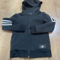 adidas パーカー 130cm