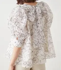 美品 mila owen 花柄 パフスリーブ ブラウス ボリューム袖 ホワイト 