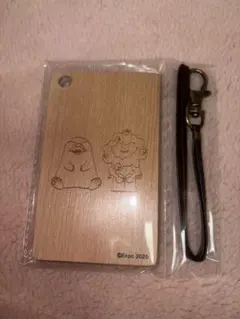 ミャクミャク✕イコちゃん 木製パスケース ICOCA イコカ - メルカリ