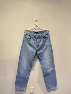 ライトブルーストレートデニムパンツ