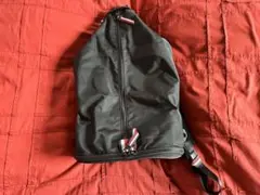 Tommy Hilfiger ブラックショルダーバッグ