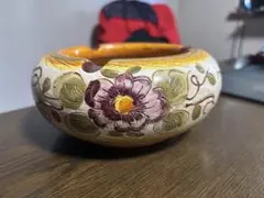イタリア製 手描き 陶器製 灰皿 花柄 ヴィンテージ インテリア イタリア製 手描き 陶器製 灰皿 花柄 ヴィンテージ インテリア - メルカリ