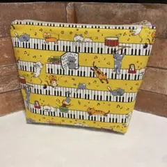 マトリョーシカ猫柄 20cmファスナーBOXポーチ - メルカリ