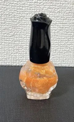 ANNA SUI アナスイ　ネイルカラー　マニュキア　オレンジ　ラメ　601のサムネイル