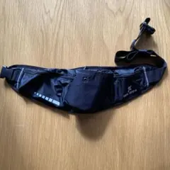【美品】ウエストポーチ ランニングポーチ ブラック メンズ レディース