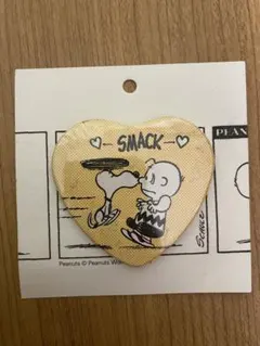 【新品未使用】スヌーピーミュージアム　スヌーピー　チャーリーブラウン　缶バッジ