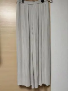 UNIQLO プリーツガウチョパンツ M