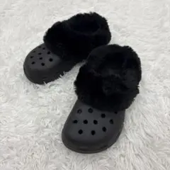 美品✨クロックス　サンダル　ボア　厚底　CROCS　ブラック　24㎝　美品のサムネイル