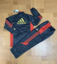 新品タグ付き　adidas アディダス　内側フリース ウィンドブレーカー