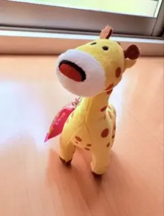 たべっ子どうぶつのキリンのぬいぐるみのキーホルダー