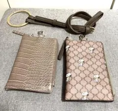 ピーナッツ　スヌーピー　携帯ケース　ショルダー付き　おまけあり