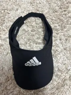 adidasサンバイザー