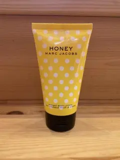 MARC JACOBS HONEY ボディローション 150mlのサムネイル