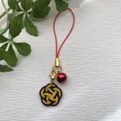 水引梅結び　ストラップ　チャーム　ハンドメイド