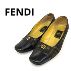 【イタリア製】FENDI　ズッカ柄　ローヒールパンプス　23.5　金具付きのサムネイル