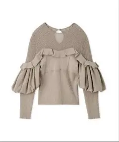 フリル付きオフショルダーニット