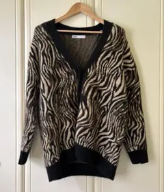 ZARA ニット