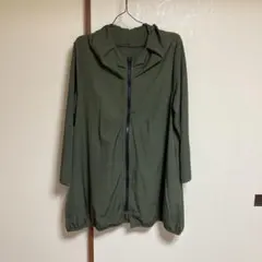 オリーブグリーン マウンテンパーカー