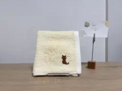 猫の刺繍ハンカチ