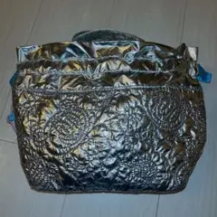 エンジェルブルー ナカムラくん総柄刺しゅう巾着トート