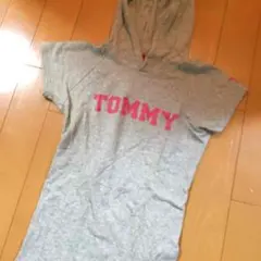 TOMMY トレーナーのサムネイル