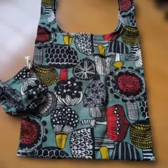 キノコ柄トートバッグとポーチセット