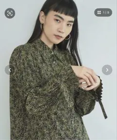 美品 オードリーアンドジョンワッド シフォンフラワープリントブラウス シアーのサムネイル